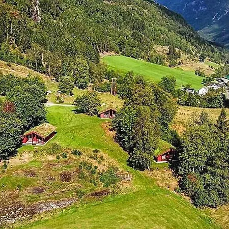 6 Person In Olden-by Traum * Olden